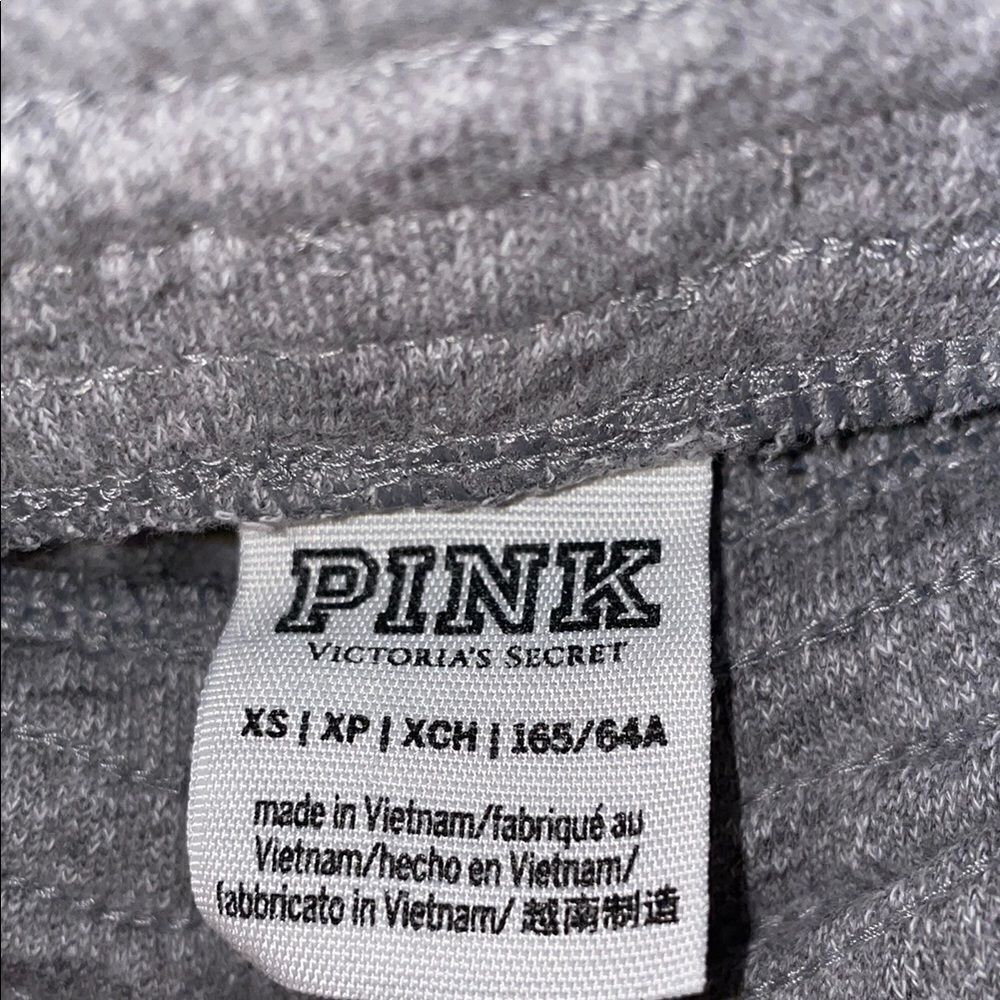 PINK Victoria's Secret Women's Gray Shorts - Picture 3 of 6